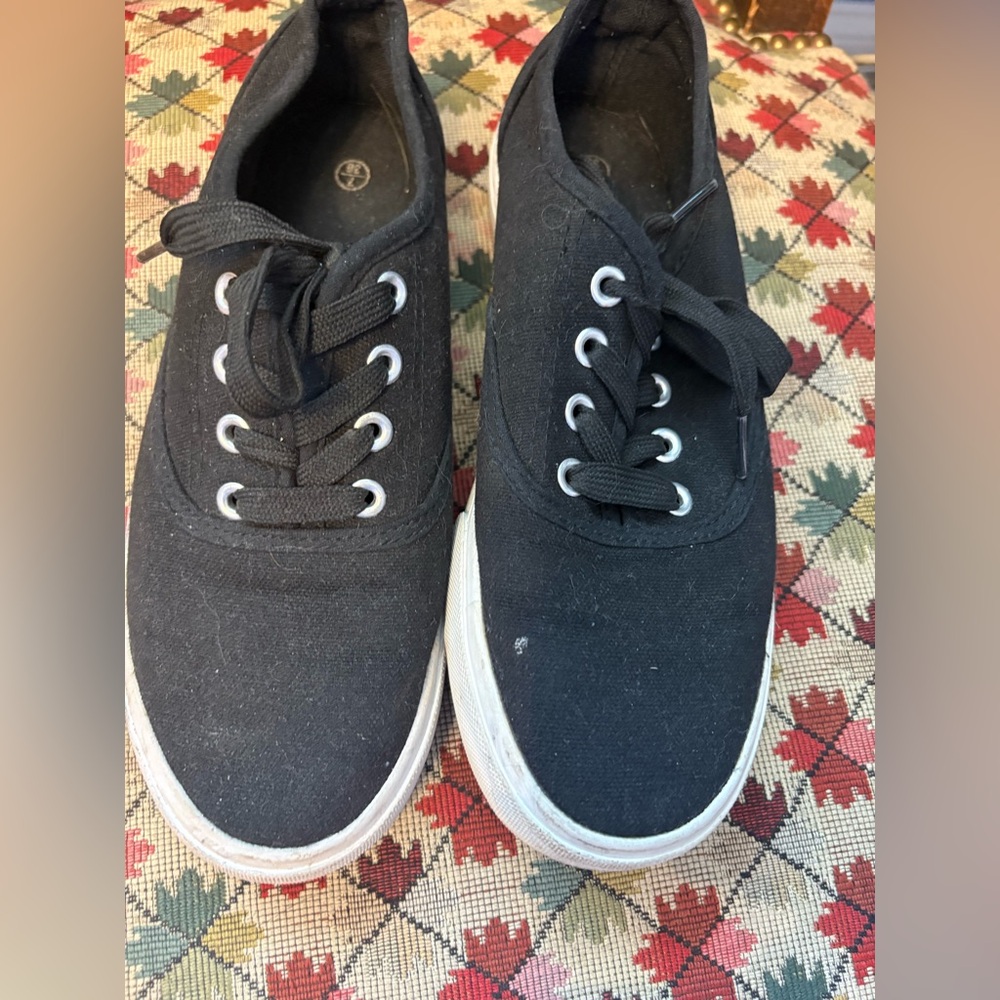 Women’s Black Canvas Lace-Up Sneakers